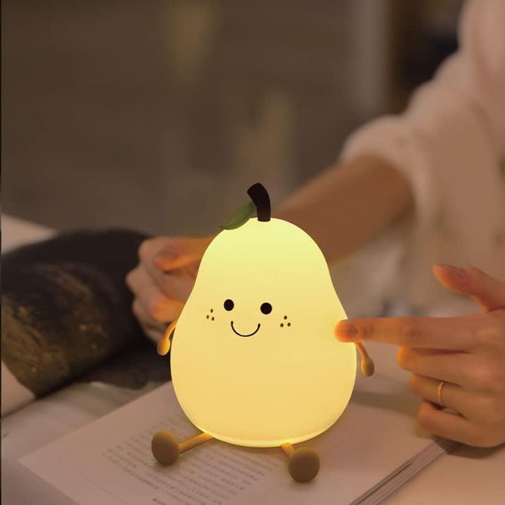 Smart Silicone LED Lamp – Touch & Color Changing Light
_21:01