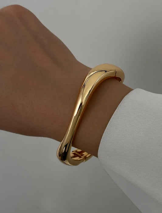 Gold Plated Curve Bracelet