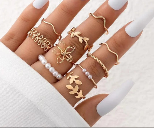 Golden Blossom Ring Set – Adjustable & Aesthetic