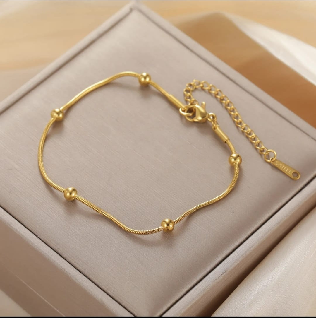 Mini Ball Chain Bracelet – Subtle Spark, Everyday Elegance
