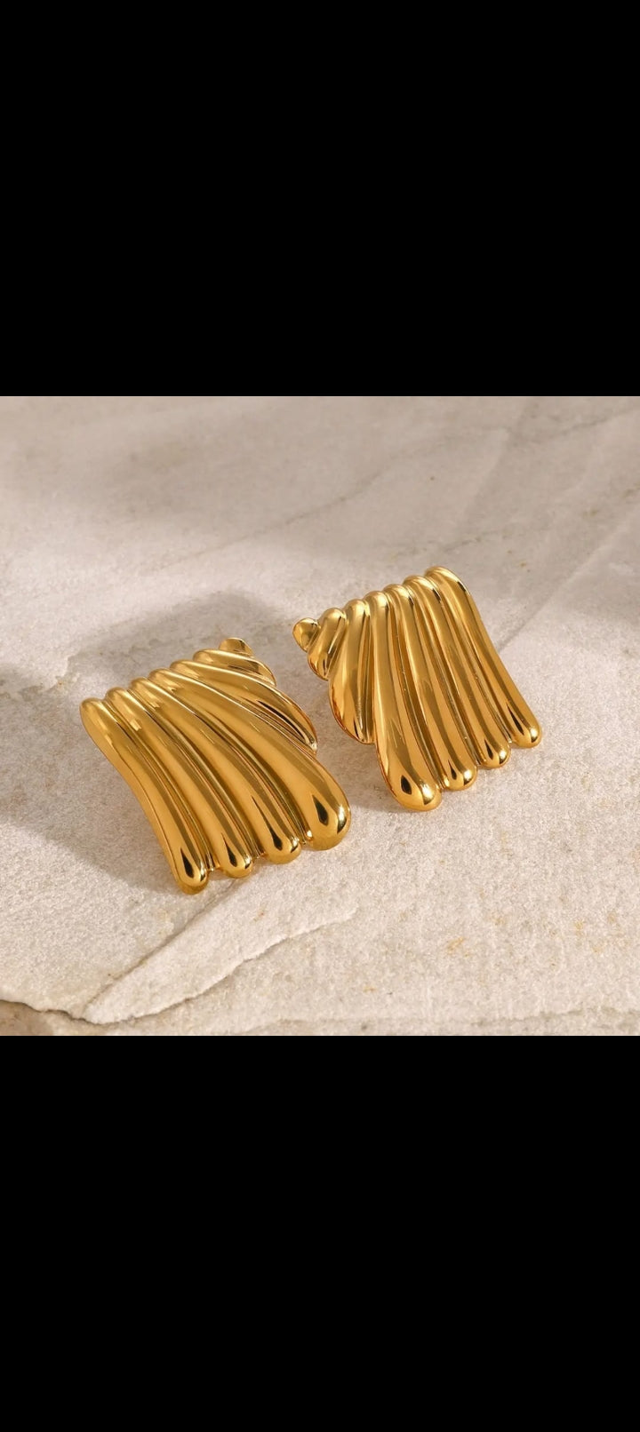 Elegant Gold-Plated Stainless Steel Earring